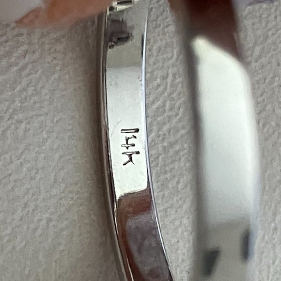 14k White gold ring, Size 6 with REAL Diamonds. Comes with appraisal - Picture 8 of 16